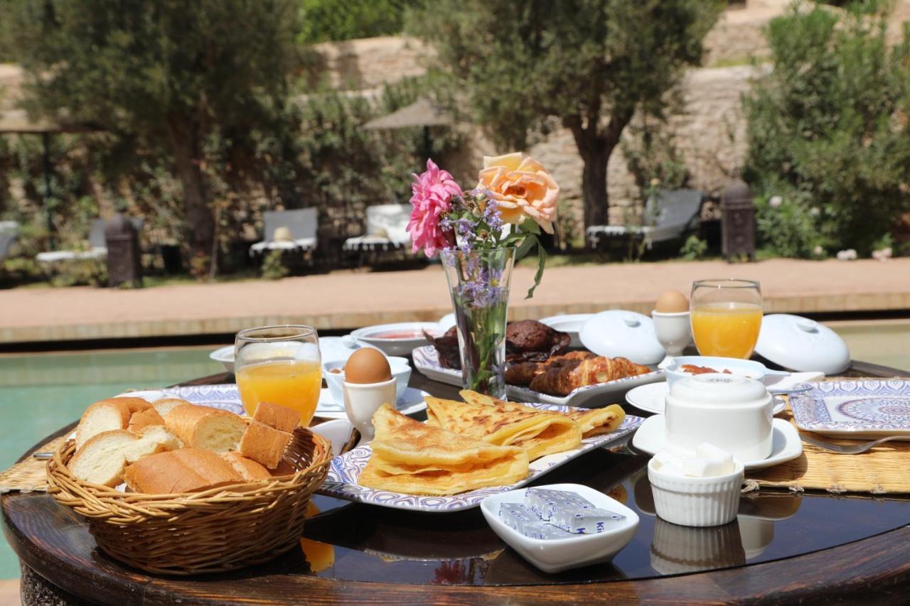 Jolies Chambres D'Hote Au Riad Dharma เอสเซาอิรา ภายนอก รูปภาพ